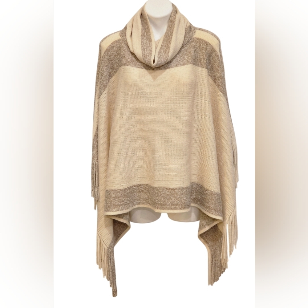 Oliver. O Poncho Cape